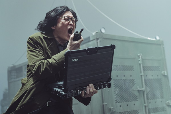 '탈출: 프로젝트 사일런스' 스틸컷