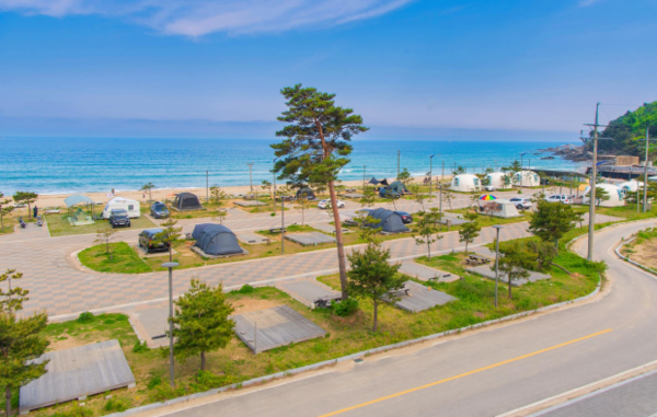 명파해변. 사진제공= 고성군