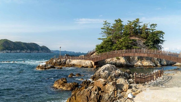 장호항. 사진제공= 한국관광공사