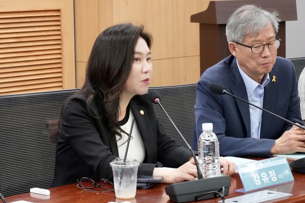문화체육관광위원회 소속 강유정(더불어민주당) 국회의원이 ‘문화산업공정유통법 입법 토론회’를 주최했다.