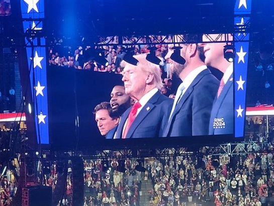 트럼프 전 대통령이 공화당 전당대회에 모습을 드러내고 있다. 사진=연합뉴스