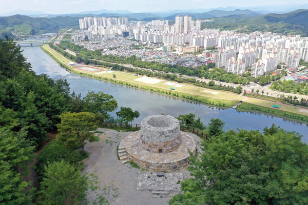 망진산 봉수대 (사진: 진주시청 누리집)