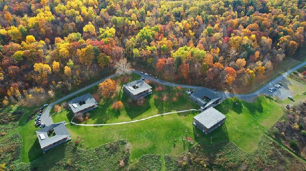 원다르마센터 가을 전경, 2022. 사진제공= 원다르마센터