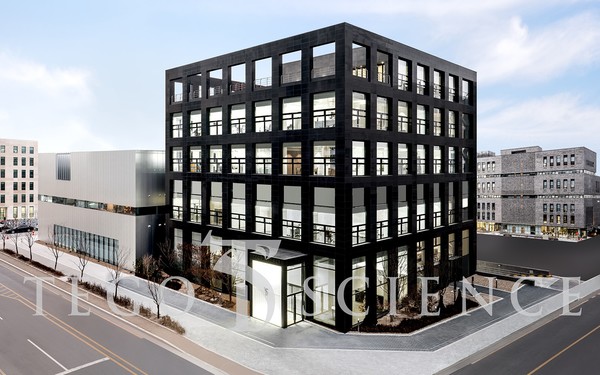 국내외 기업들이 세포치료제에 대한 위탁개발생산을 하고 있는 가운데 국내 업체인 테고사이언스는 지난달 31일까지 19억원 규모의 셀라퓨틱스바이오사 세포치료제에 대한 위탁개발생산을 진행했다. 사진=테고사이언스