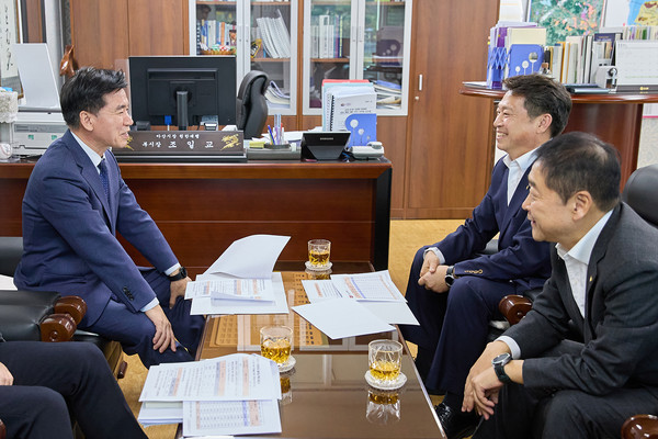 정책간담회 모습. 출처=충남신보