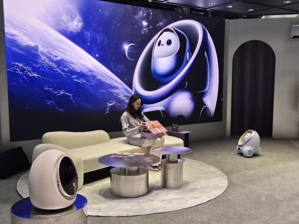 TCL의 가정용 AI 로봇 ‘에이미’. 사진=연합뉴스