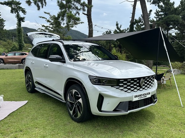 르노코리아의 그랑 콜레오스. 사진=이코노믹리뷰 이소영 기자