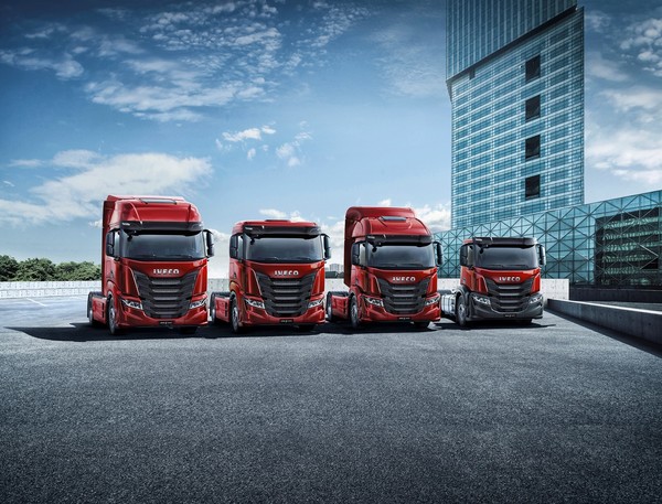 이베코가 창립 50주년 기념으로 특별한 디자인의 한정판 모델을 선보인다. 사진=이베코