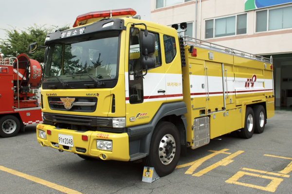 소방차로 개량된 노부스. 사진=갈무리