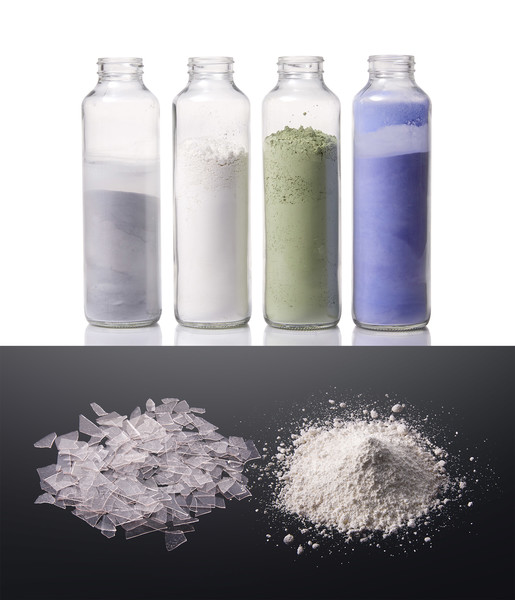 다양한 색상을 지닌 LG 퓨로텍과 유리 파우더로 만들기 전 단계의 조각 유리(컬렛). 사진=LG전자