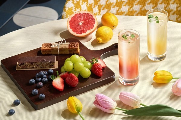 보코 서울 명동 호텔이 N서울타워에서 피크닉을 즐길 수 있는 ‘N서울타워 피크닉 패키지’를 5월 30일까지 운영한다. [봄 호캉스]