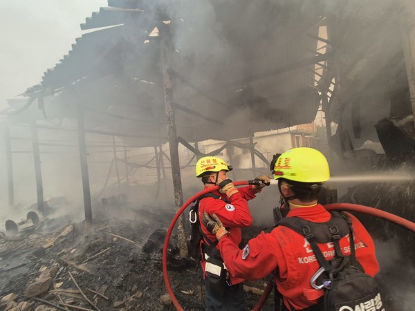 (산림청 제공) 경북 의성 공중진화대 산불 현장