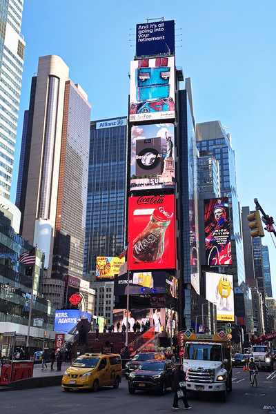 삼성전자가 미국 뉴욕 타임스 스퀘어에서 진행하는 '비스포크 AI' 옥외광고 모습. 사진=삼성전자