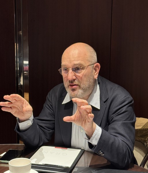 알렉산더 드 스트릴 벨기에 나무르 대학교(University of Namur) 유럽법학 교수. 사진=최진홍 기자