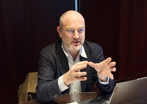 알렉산더 드 스트릴 벨기에 나무르 대학교(University of Namur) 유럽법학 교수. 사진=최진홍 기자