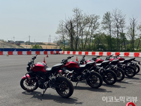 혼다 에듀케이션 센터에서 쓰이는 연습주행용 바이크. 사진=양정민 이코노믹리뷰 기자