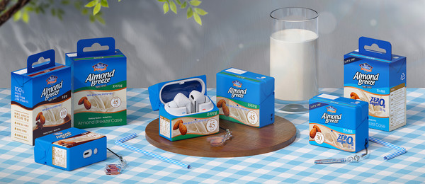 삼성전자가 매일유업과 함께 선보인 갤럭시 버즈3 시리즈 아몬드브리즈 케이스 3종 사진. 사진=삼성전자