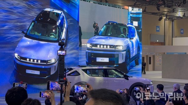 3일 경기도 일산시 킨텍스에서 열린 '2025 서울모빌리티쇼'에서 신형 넥쏘가 발표됐다. 사진=양정민 이코노믹리뷰 기자