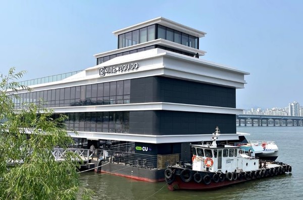 한강버스 선착장에 오픈한 라면 라이브러리 전경. 사진=BGF리테일