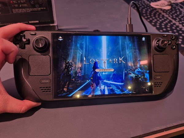 스팀덱에서까지 로스트아크 모바일 플레이 가능하다. 사진=박상준 이코노믹리뷰 기자