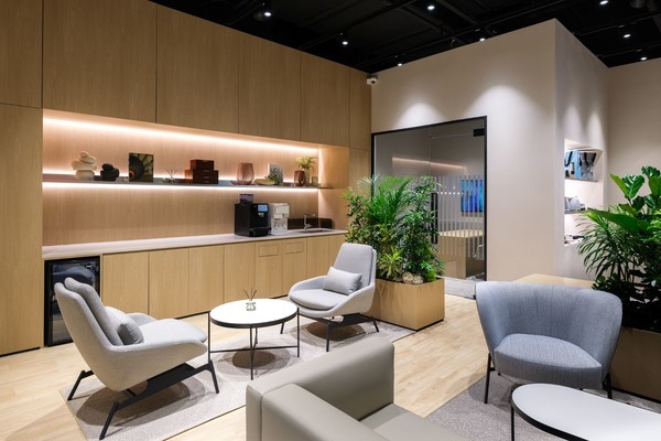 DT네트웍스, 국내 최초 ‘시티몰 콘셉트’ BYD 오토 스타필드 킨텍스 전시장 오픈. 사진=DT네트웍스