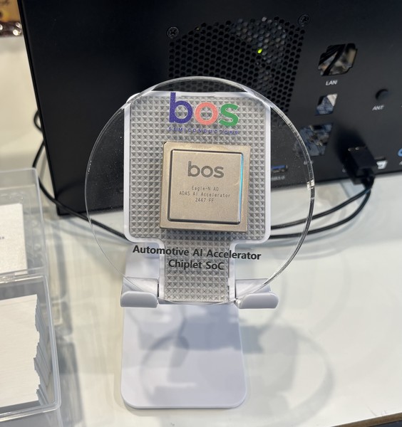 보스반도체의 차량용 AI 칩렛 가속기 ‘Eagle-N’. 사진=이코노믹리뷰 김효경 기자