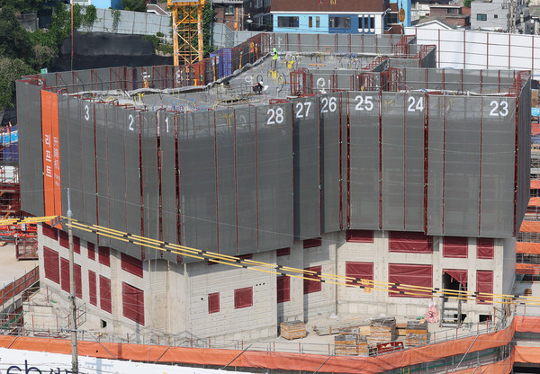 서울 성북구 한 아파트 건설 현장의 모습. 사진=연합뉴스