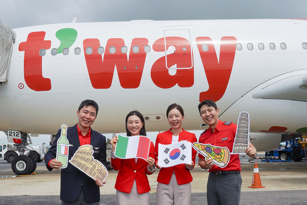 티웨이항공이 인천-로마 취항 1주년을 맞이했다. 사진=티웨이항공