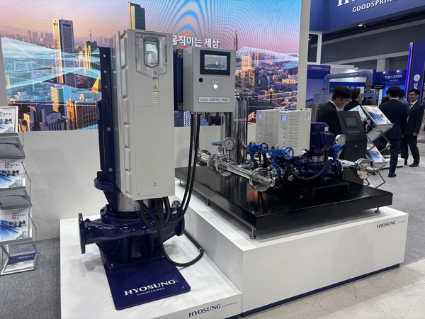 효성굿스프링스 센서리스 인라인 펌프. 사진=이코노믹리뷰 김효경 기자