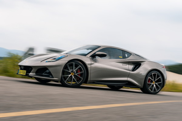 로터스 에미라. 사진=로터스자동차코리아