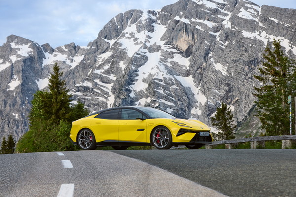 로터스 에메야. 사진=로터스자동차코리아