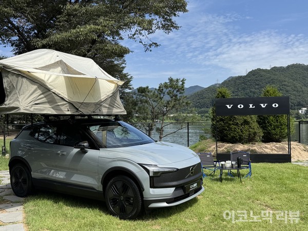볼보 EX30CC. 사진=양정민 이코노믹리뷰 기자