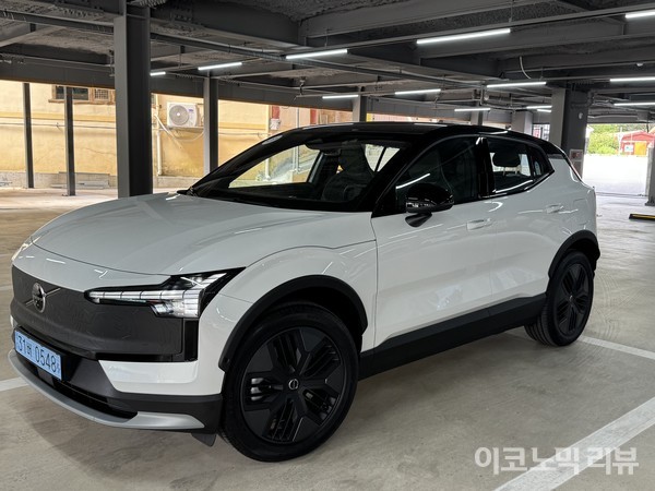 볼보 EX30 크로스컨트리. 사진=양정민 이코노믹리뷰 기자