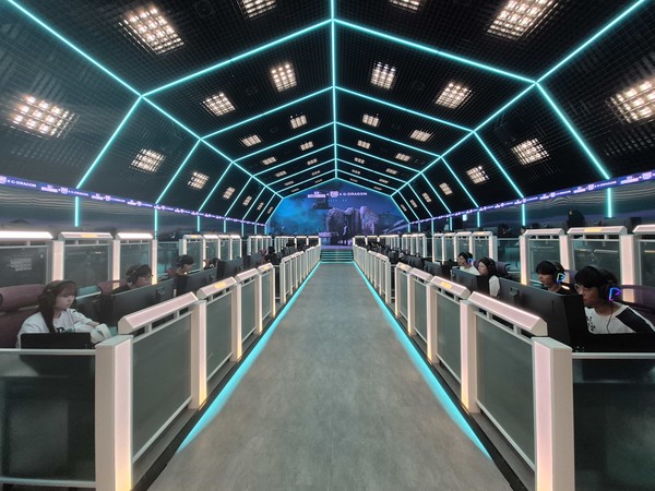 지드래곤 콘셉트로 꾸며진 PC방. 사진=박상준 이코노믹리뷰 기자