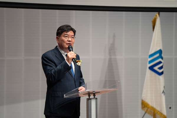 22일 김용진 경기주택도시공사 사장이 공식 취임해 소감을 밝히고 있다. 출처=GH