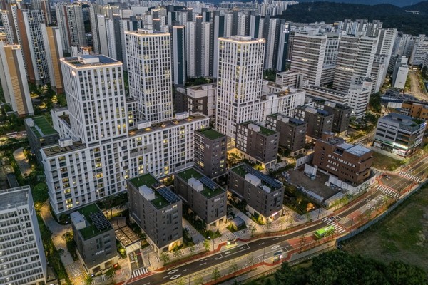 DL이앤씨 ‘e편한세상 고덕 어반브릿지’ 단지 전경. 사진=DL이앤씨