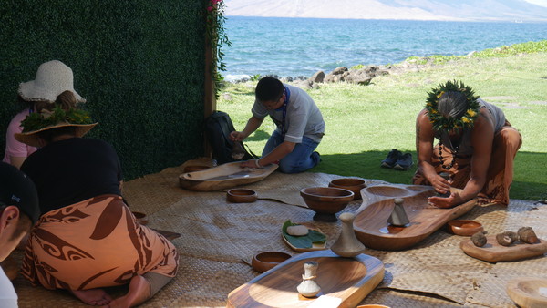 하와이 산불이 일어난 2023년. 서밋 현장에서 하와이 주민들을 응원하기 위한 체험행사가 열리고 있다. 사진=최진홍 기자