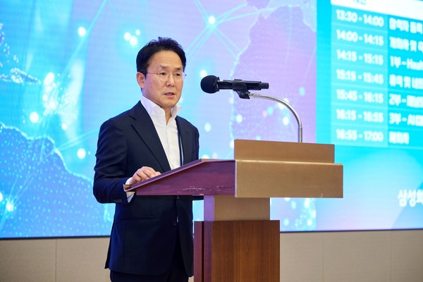 '스타트업 인사이드 2025에서 발언하고 있는 이문화 대표'.사진제공=삼성화재