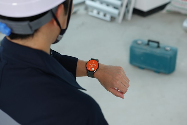 삼성전자, 갤럭시 워치 기반 B2B 스마트싱스 프로 안전 관리 솔루션 출시. 사진=삼성전자