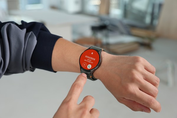 삼성전자, 갤럭시 워치 기반 B2B 스마트싱스 프로 안전 관리 솔루션 출시. 사진=삼성전자