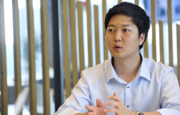 코인원 설립 초기 이코노믹리뷰와 인터뷰하는 차명훈 대표. 사진=이코노믹리뷰DB