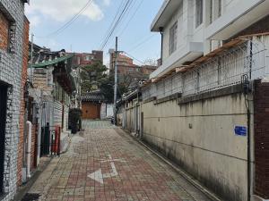 [단독]북촌 한옥 마을, 매물 쌓인 ‘속사정’ < 일반 < 건설/부동산 < 기사본문 - 이코노믹리뷰