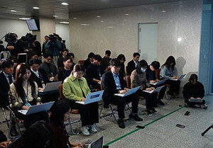 쿠키포칼립스에 AI 공포까지...'멸종 위기종' 언론사 [IT큐레이션] - 뉴스 썸네일 이미지