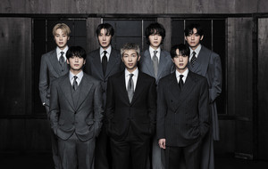 "아미가 한 번 더 만들어냈다" BTS, AMA 두 번째 대상...군백기 끝내고 3... - 뉴스 썸네일 이미지